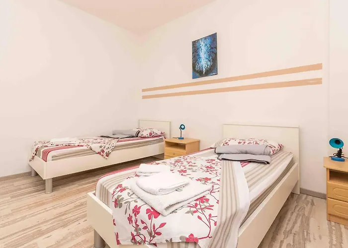 Beautiful In Appartement Biograd Na Moru