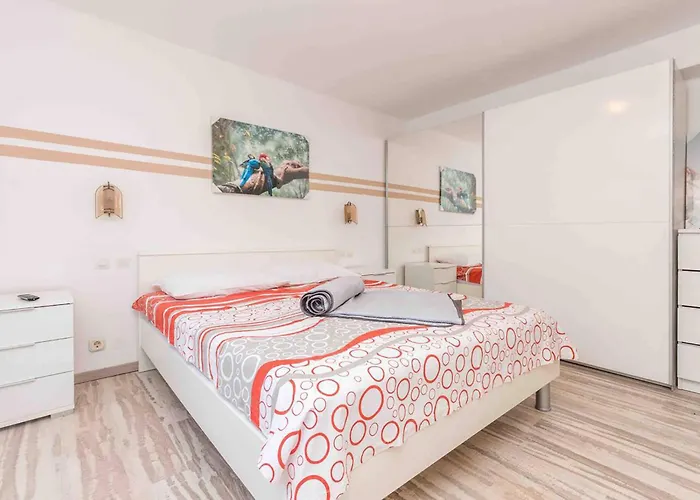 Beautiful In * Biograd Na Moru